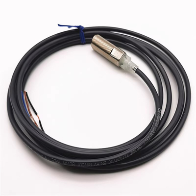 E2EM-X2C1-M1 Sensor de Proximidade Indutivo OMS A escolha ideal para detecção industrial