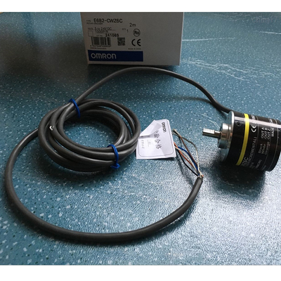 E6B2-CWZ6C 1000P/R 2M BY OMS Encoder de eixo incremental para controle industrial e de movimento
