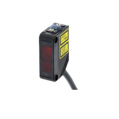 Versátil E3Z-L81 2M BY OMS Sensor fotoelétrico em miniatura para várias aplicações