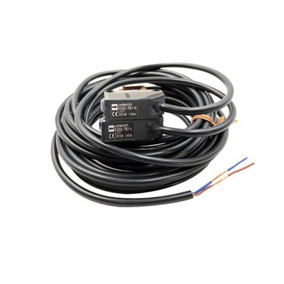 Obtenha resultados de detecção precisos com o sensor fotoelétrico E3Z-T81 2M BY OMC