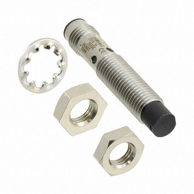 Sensores de proximidade indutivos OMS E2B-S08KN02-MC-B1 versáteis para várias aplicações